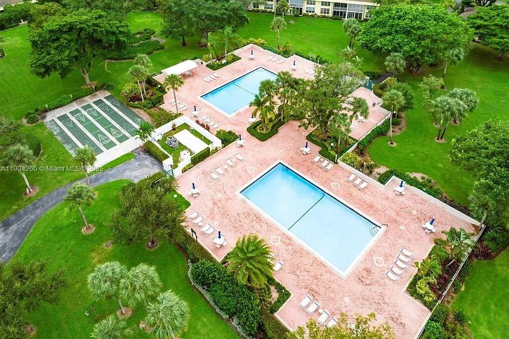 NO 1 PALM-AIRE COUNTRY CL - Residential Lease