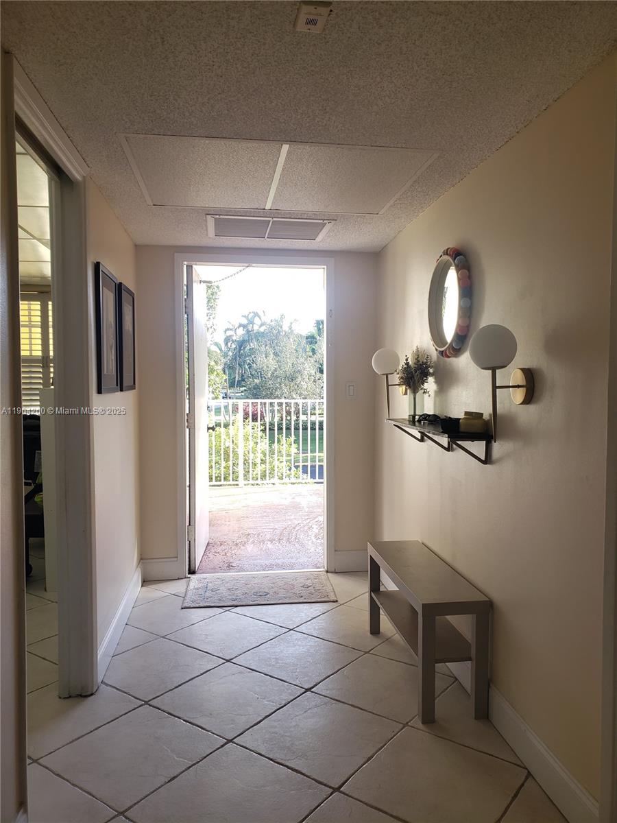 NO 1 PALM-AIRE COUNTRY CL - Residential Lease