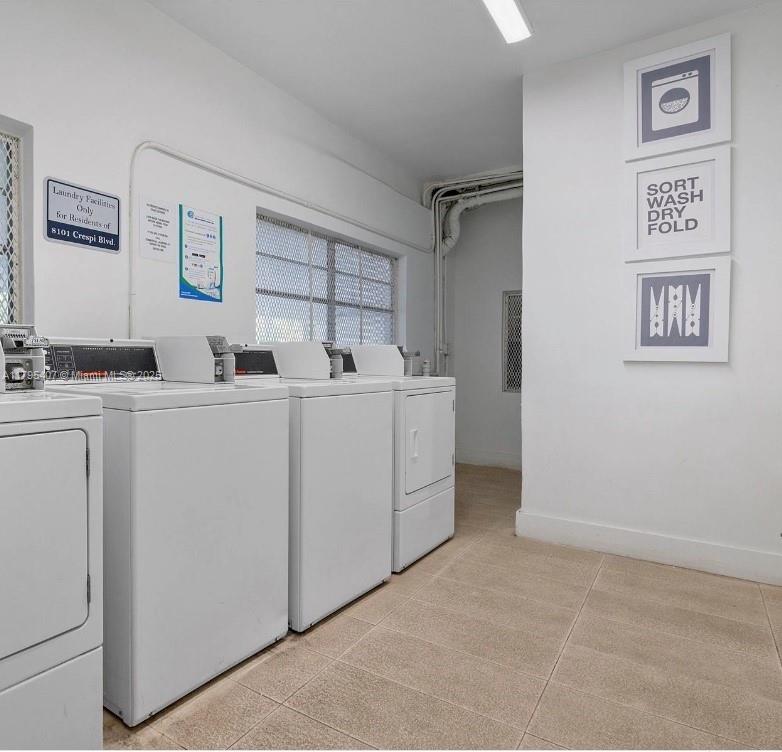 BISCAYNE BCH SUB - Residential Lease