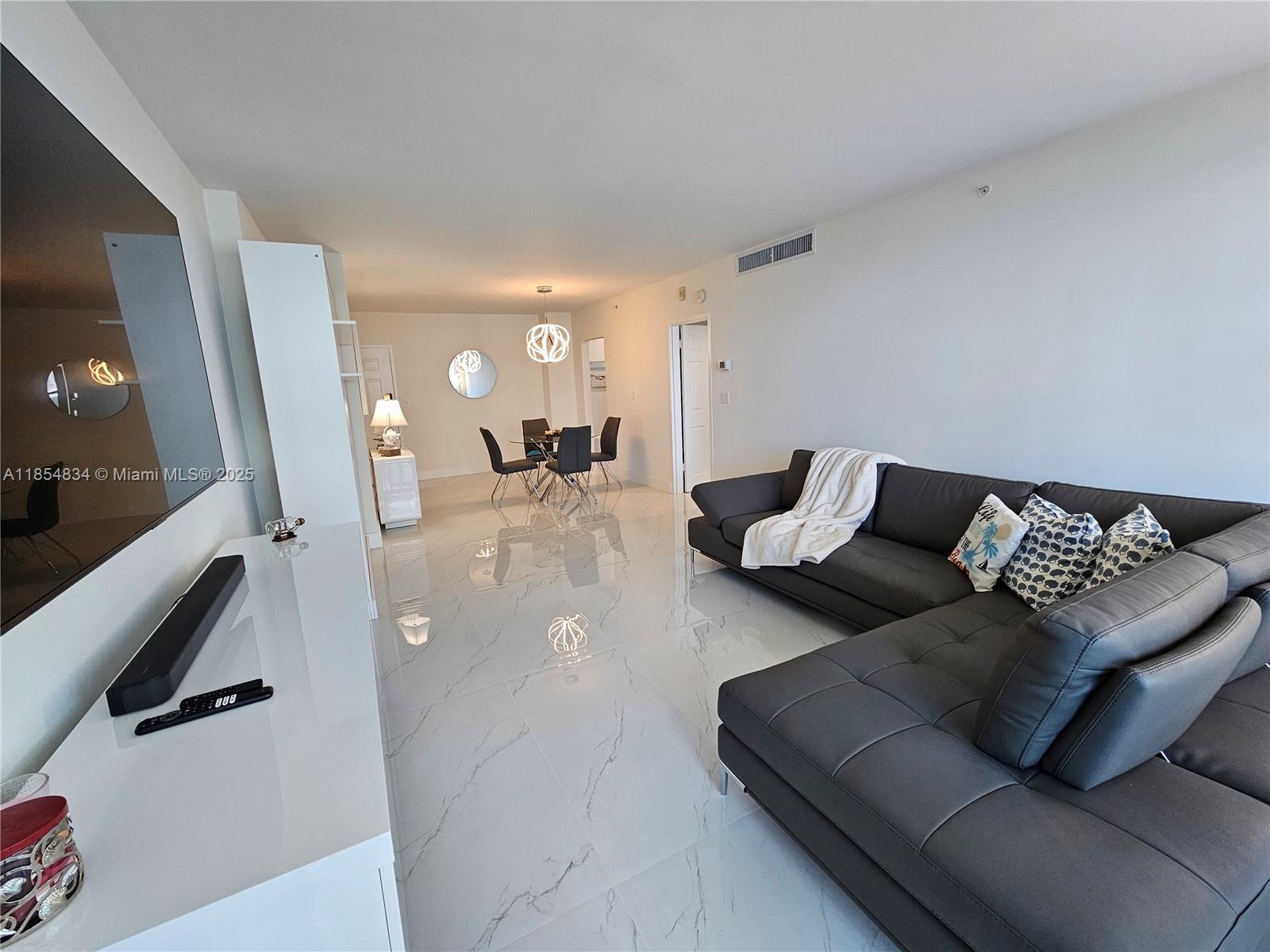 WAVE CONDO - Residential Lease