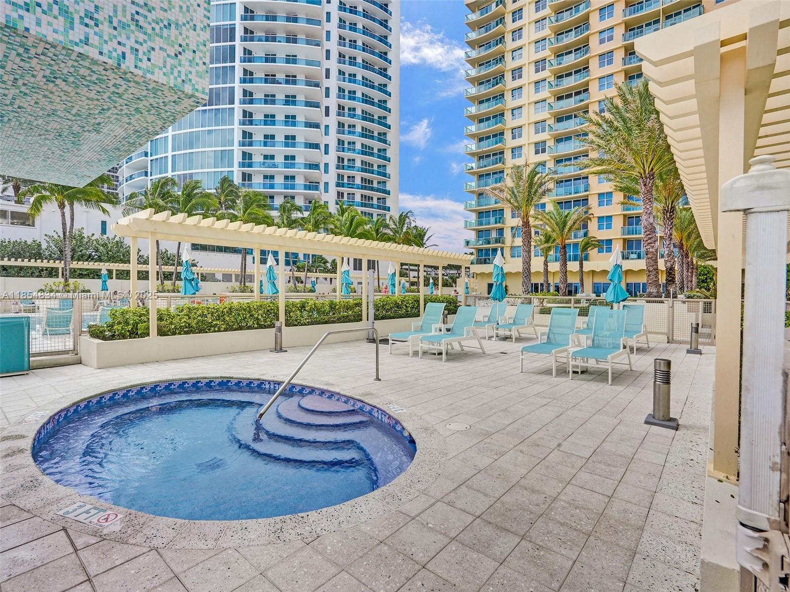 WAVE CONDO - Residential Lease