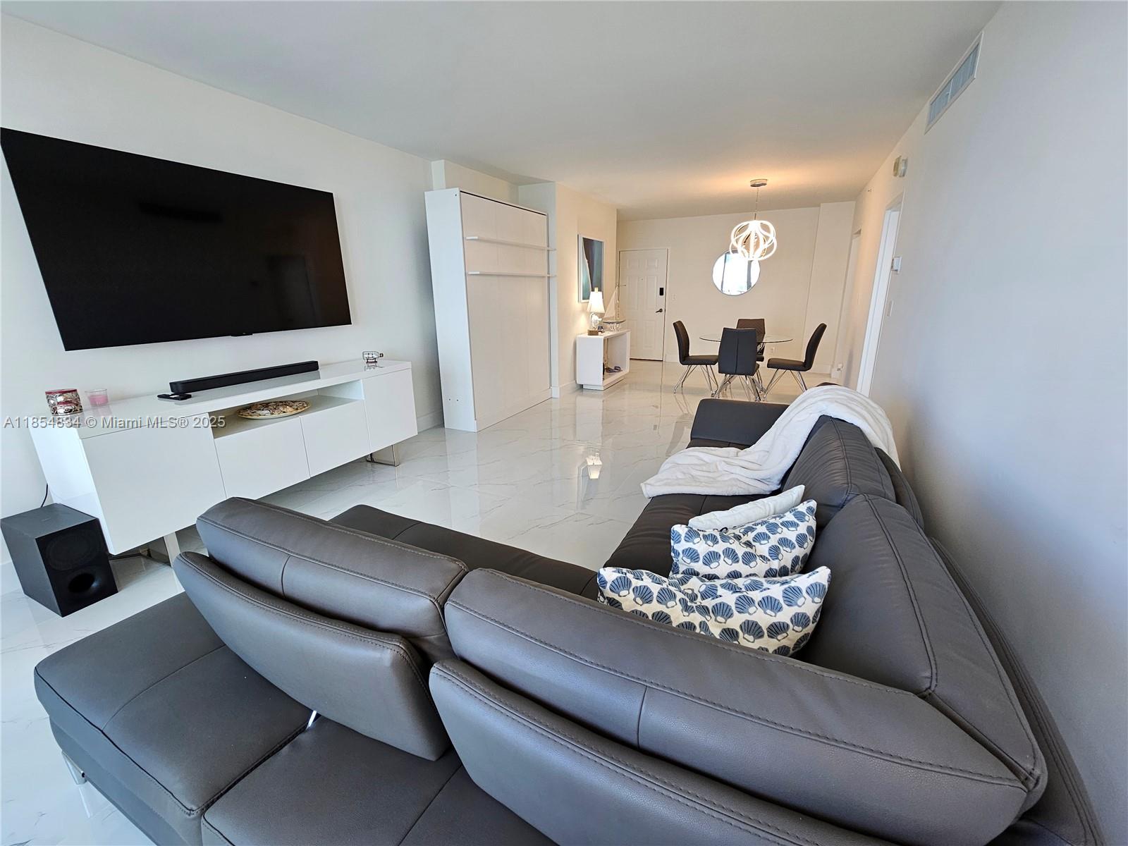 WAVE CONDO - Residential Lease