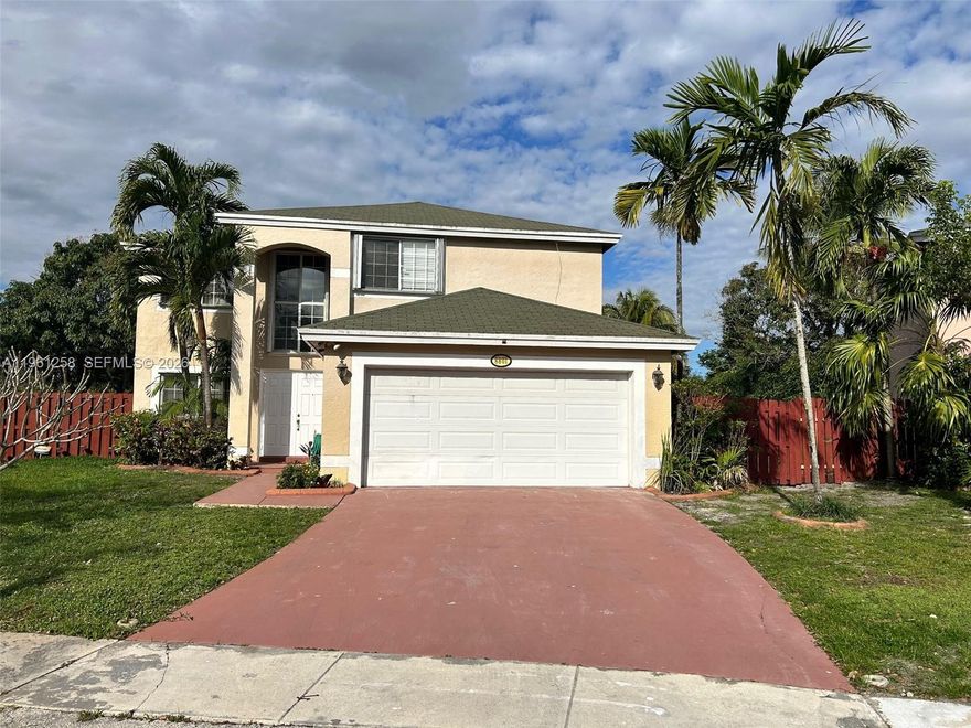 Tremendous opportunity to own this majestic home in Pembroke Pines. Land space, no neighbors behind you, low maintenance fee, mature fruit bearing trees, and room for a big big pool. Make this house your home. The entrance into this house welcomes you with the gift of space. The living room offers a generous area to welcome guest and is is a great introduction to the home. Moving towards the dining area your eyes will race to the views into the backyard where mango and avocado trees can be seen and become a source of conversation that will beg you to come outside. The breakfast area is next to the kitchen where a cup of coffee or tea can be enjoyed in the morning, or just a casual seating area to keep the chef company. The flow of the kitchen must be seen to appreciate. Hanging pendant lighting over the spacious primary granite kitchen counter sets the tone. The sink area has a window for observation of the backyard as well as brining in natural lighting to the space. If entertaining is your happy place, welcome home. The living room is where most of the congregating will take place. Why? Because it's close to the kitchen, the heart beat of the house. Now the screened patio. This is where the outside world stops spinning and you loose yourself into your own world. The breeze. The wind rustling through the leaves of the trees, now you get it. The Primary suite is upstairs with its walking closet and big bath lounge area just ties this all together. Come now. Come see it today.