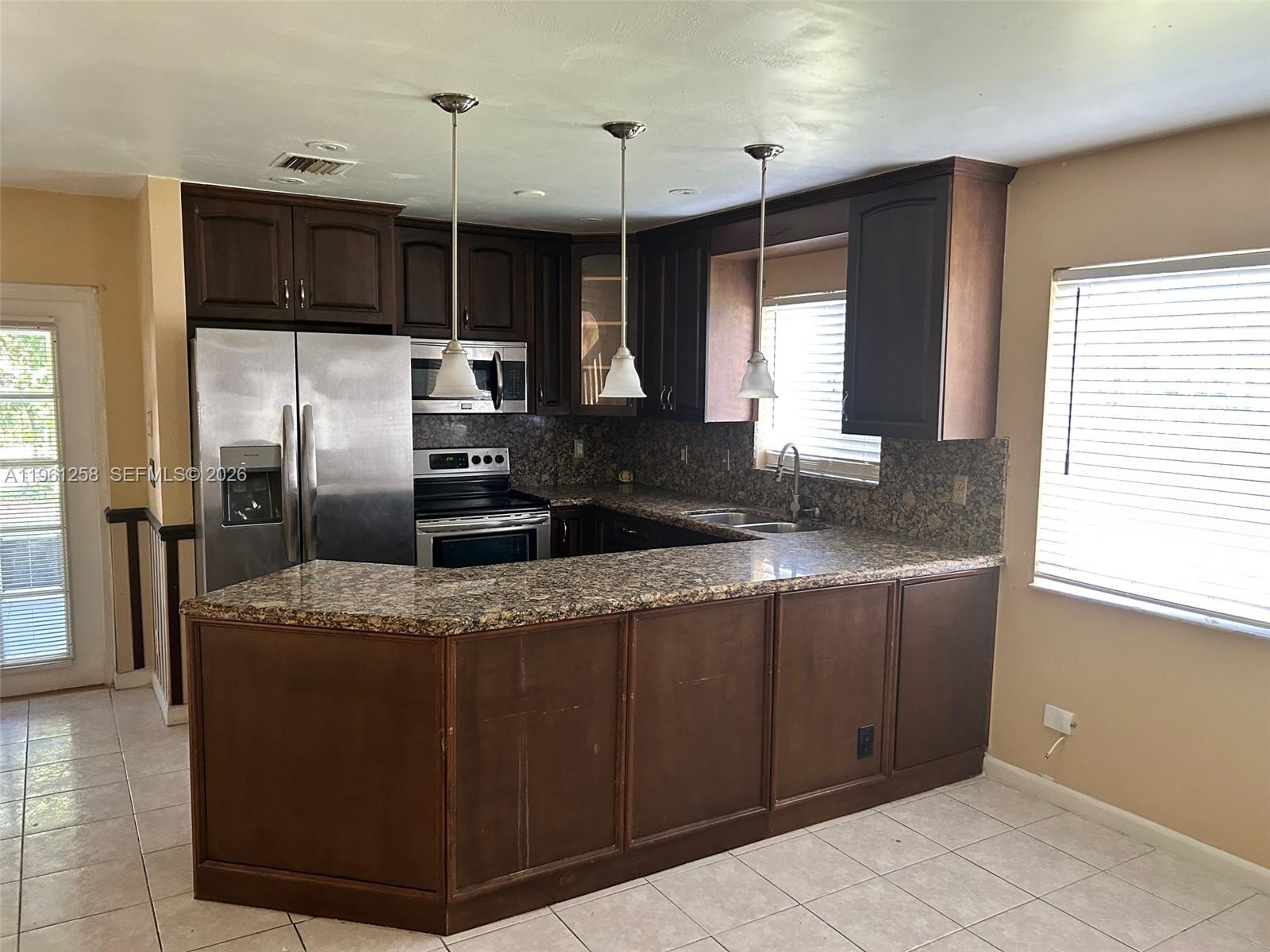 CINNAMON PLACE V - Residential