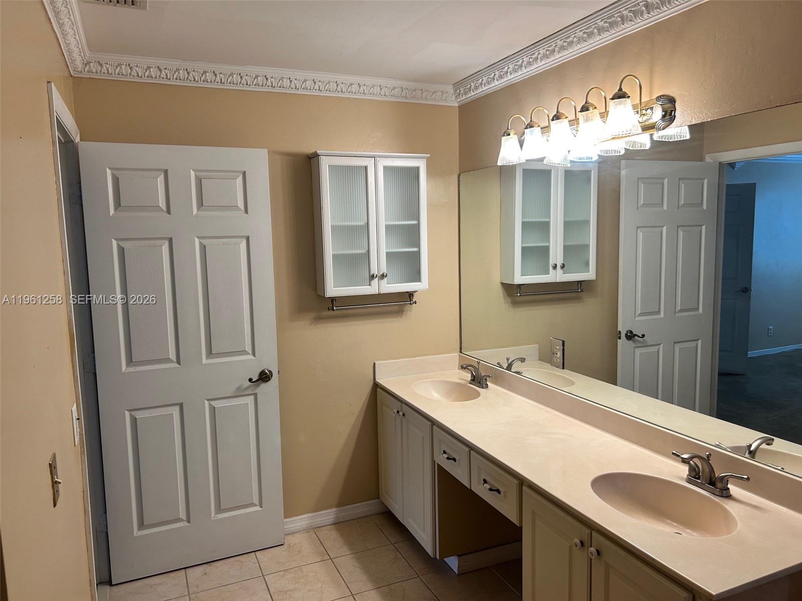 CINNAMON PLACE V - Residential