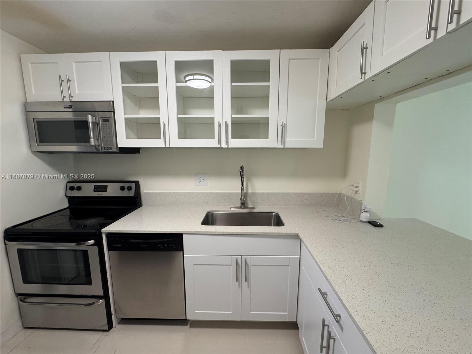 VERSAILLES GARDENS CONDO - Residential
