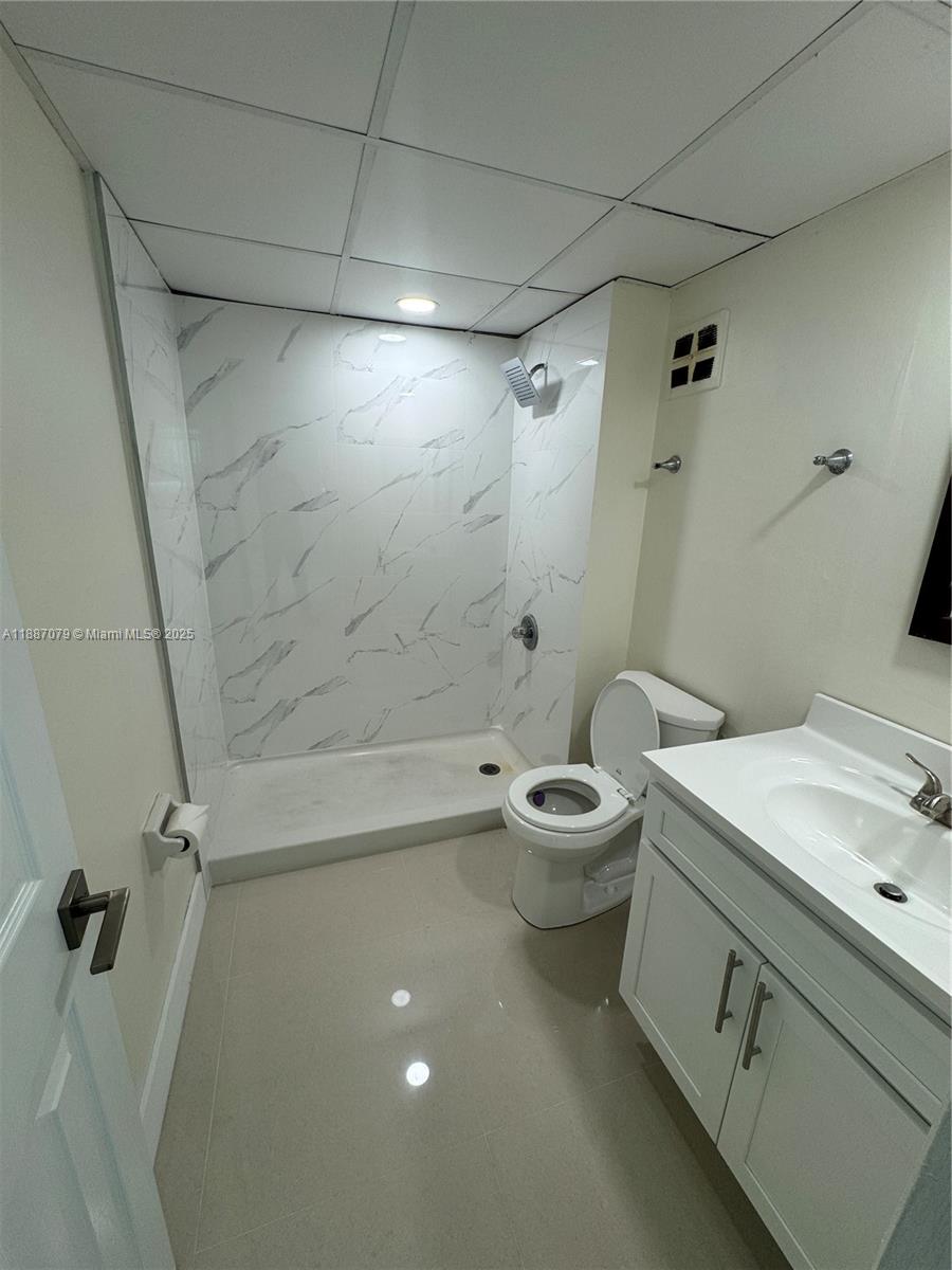 VERSAILLES GARDENS CONDO - Residential
