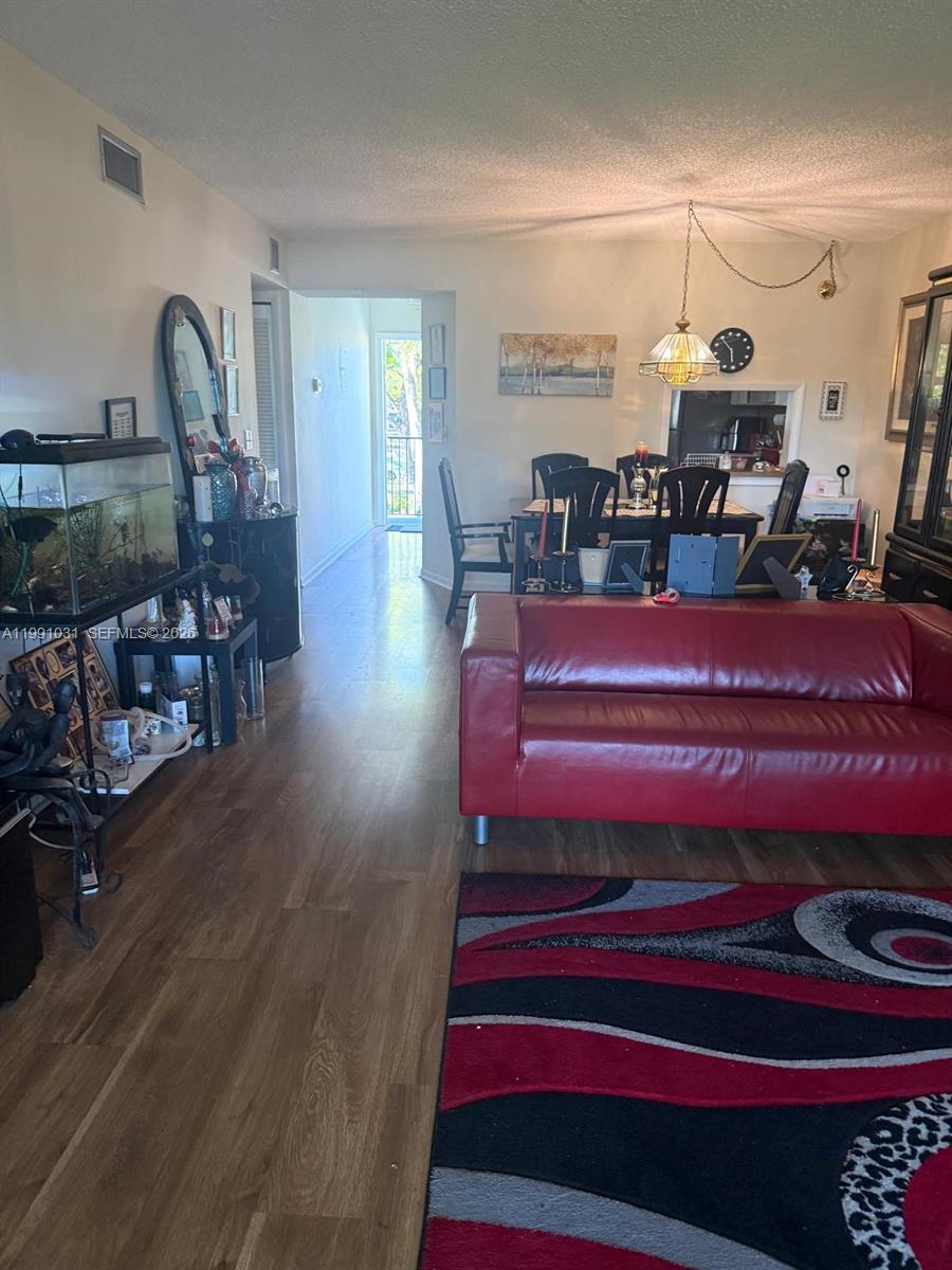 VILLAS AT CARRIAGE HILLS - Residential