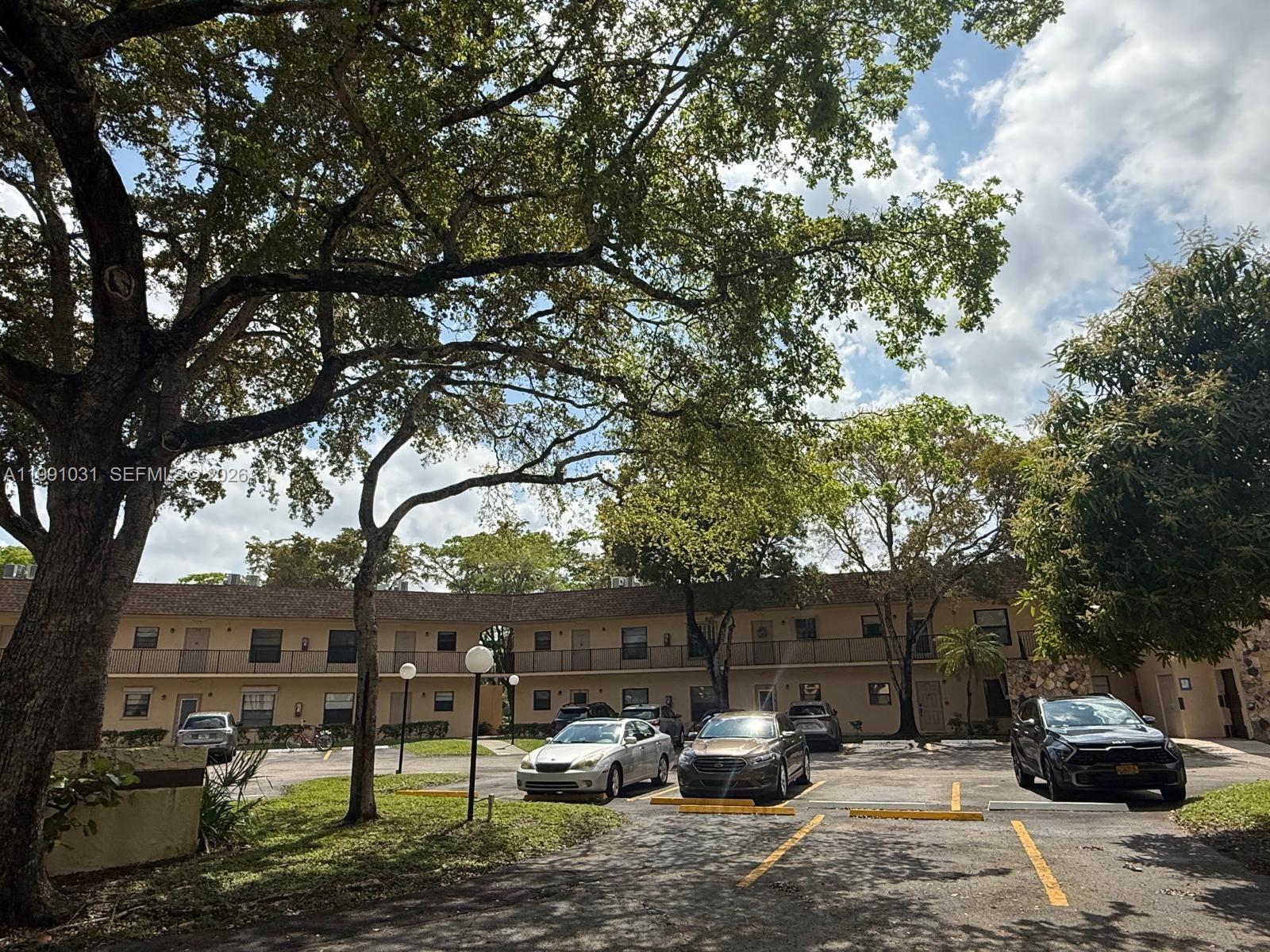 VILLAS AT CARRIAGE HILLS - Residential