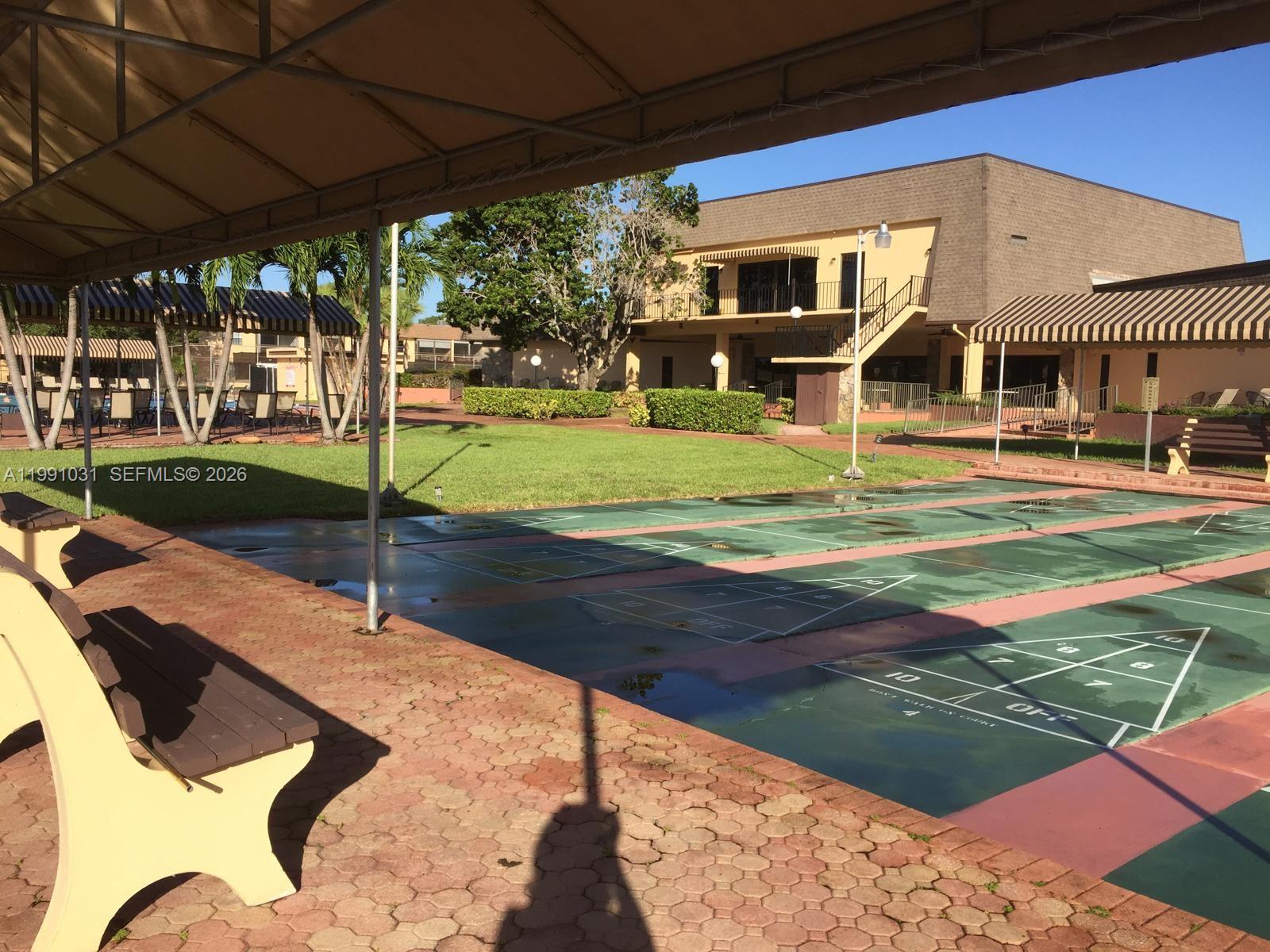 VILLAS AT CARRIAGE HILLS - Residential