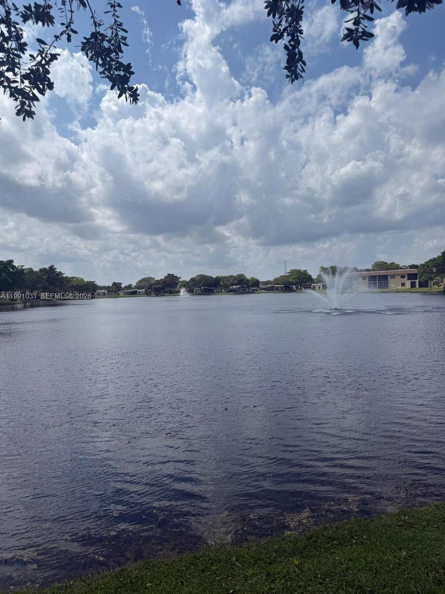 VILLAS AT CARRIAGE HILLS - Residential