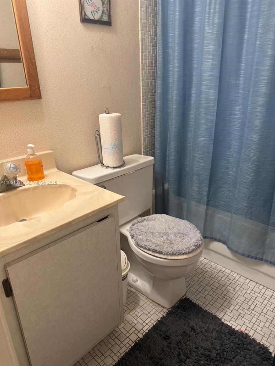 VILLAS AT CARRIAGE HILLS - Residential