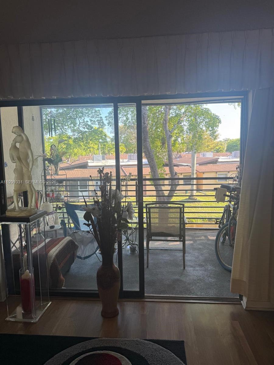 VILLAS AT CARRIAGE HILLS - Residential