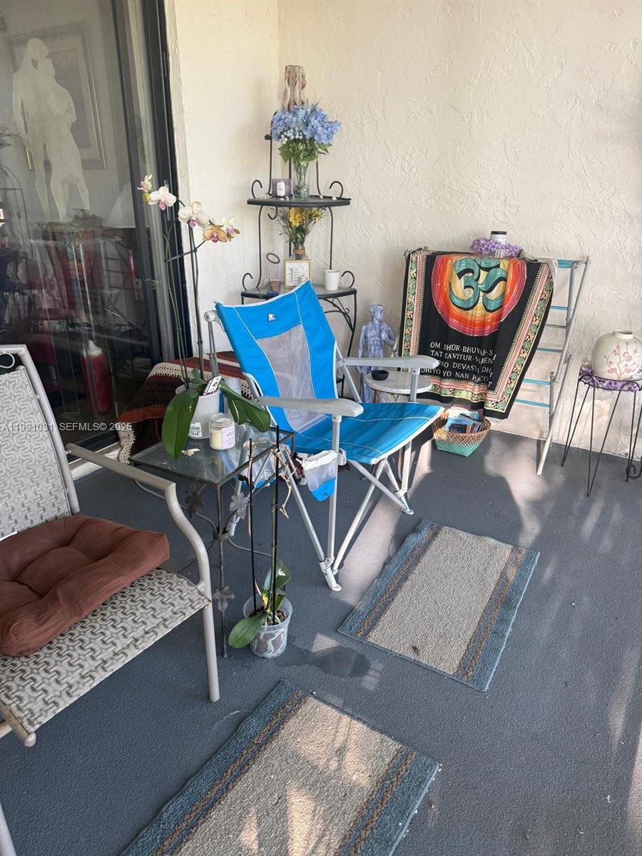 VILLAS AT CARRIAGE HILLS - Residential