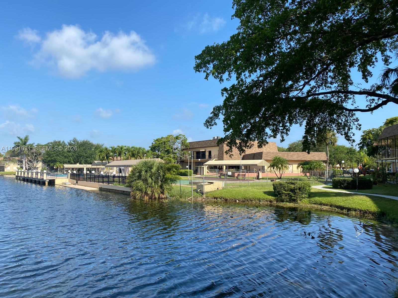 VILLAS AT CARRIAGE HILLS - Residential