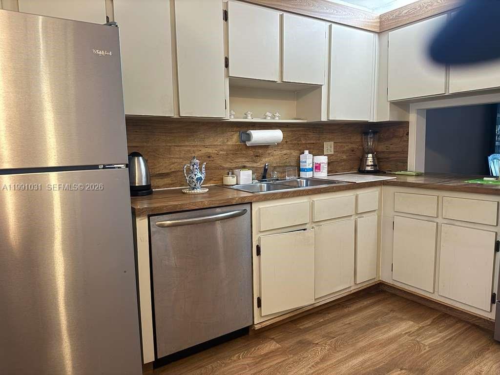 2 Briarwood Cir 212