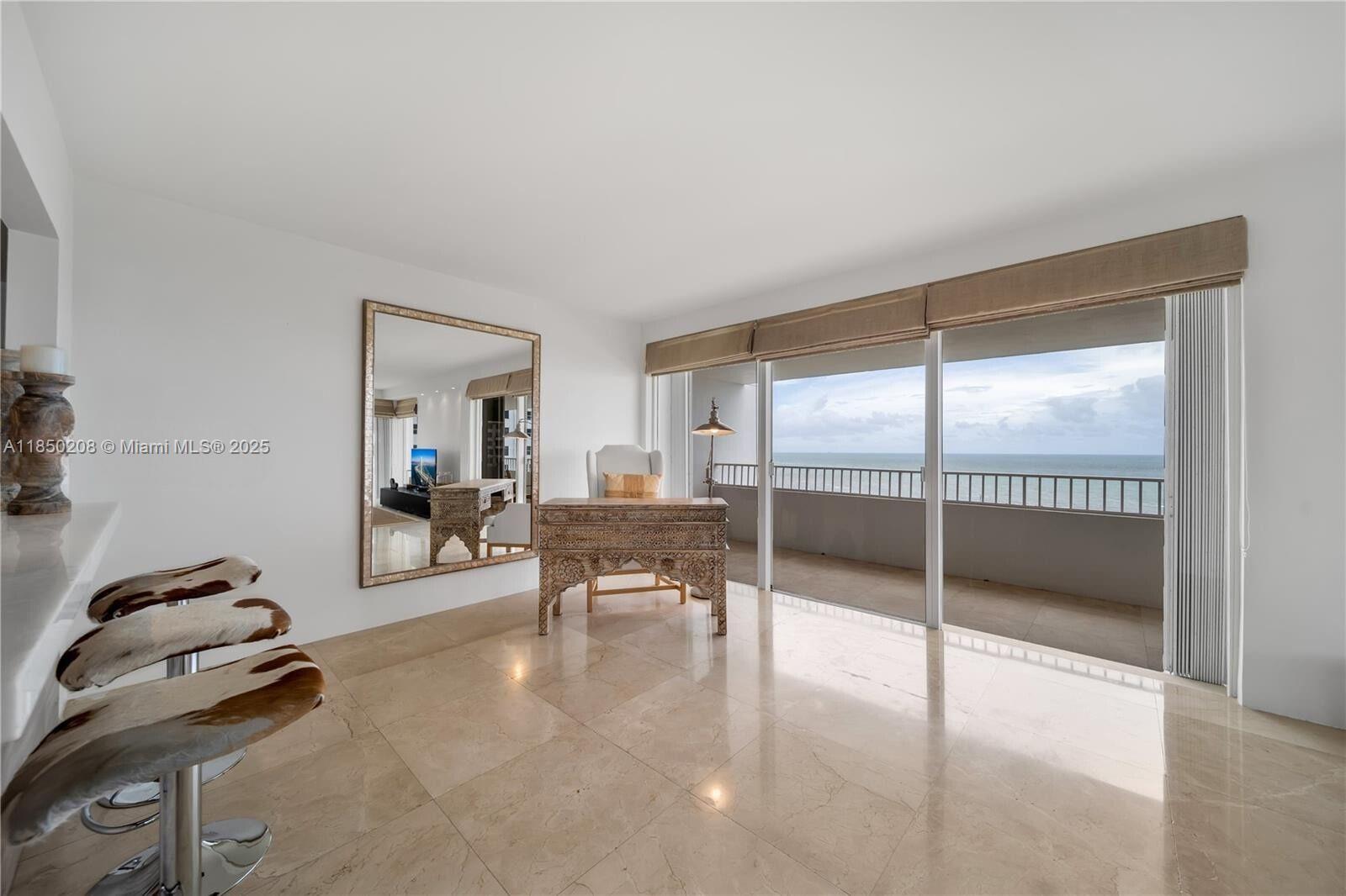 DIRECT OCEAN VIEWS FR THIS UBER LUXURIOUS RENTAL UNIT IN COVETED COMMODORE CLUB SOUTH IN KEY
BISCAYNE. SPACIOUS CORNER UNIT BOASTING 3 LARGE BEDROOM, 2/5 BATHS, WRAP AROUND TERRACE
DIRECTLY IN FRONT OF THE OCEAN. GREAT FOR ENTERTAINING! MARBLE FLOORS & WHITE GOURMET QUARZT
KITCHEN. NO EXPENSE SPARRED! VERY WELL KEPT (USE AS SECOND HOME). FULLY FURNISHED. COULD BE
RENTED FOR LESS THAN A YEAR. BUILDING HAS BEEN REMOLEDED AND IS CONSIDERED ONE OF THE BEST IN
KEY BISCAYNE. AVAILABLE NOW! PRICE VARIES BASED ON LENGHT OF STAY: $13,000 FOR 1 YEAR, $15,000
FOR 6 MONTHS, $17,000 FOR 3 MONTH
