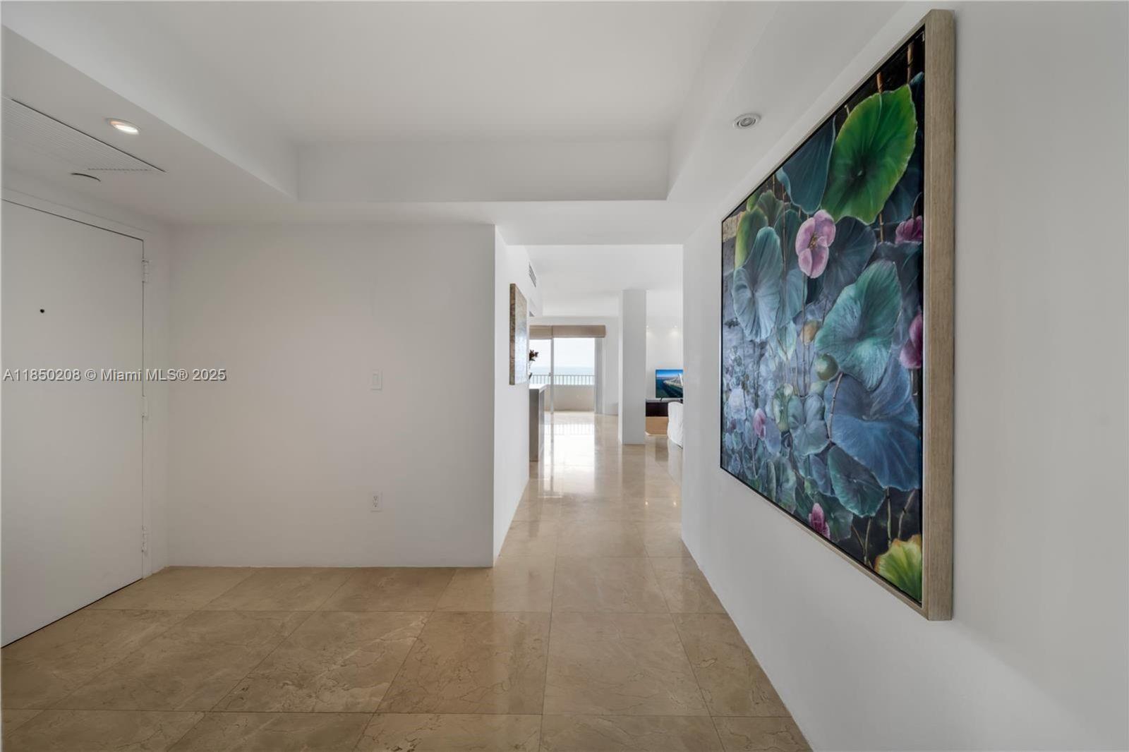 COMMODORE CLUB SOUTH COND - Residential Lease