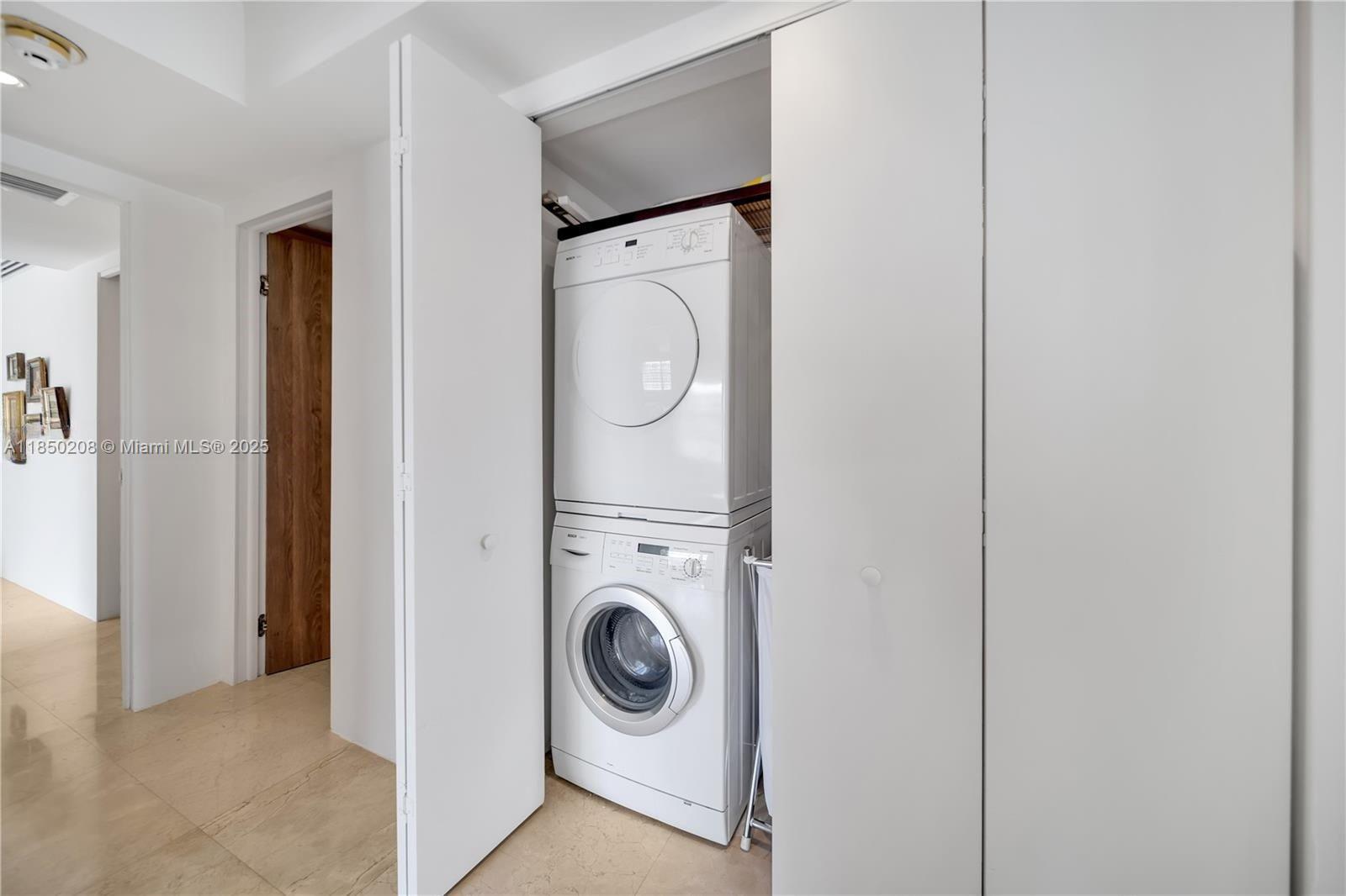COMMODORE CLUB SOUTH COND - Residential Lease