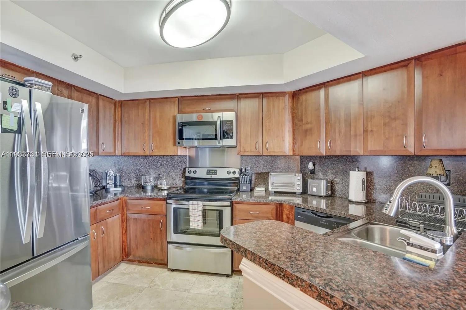 THE STERLING CONDO - Residential