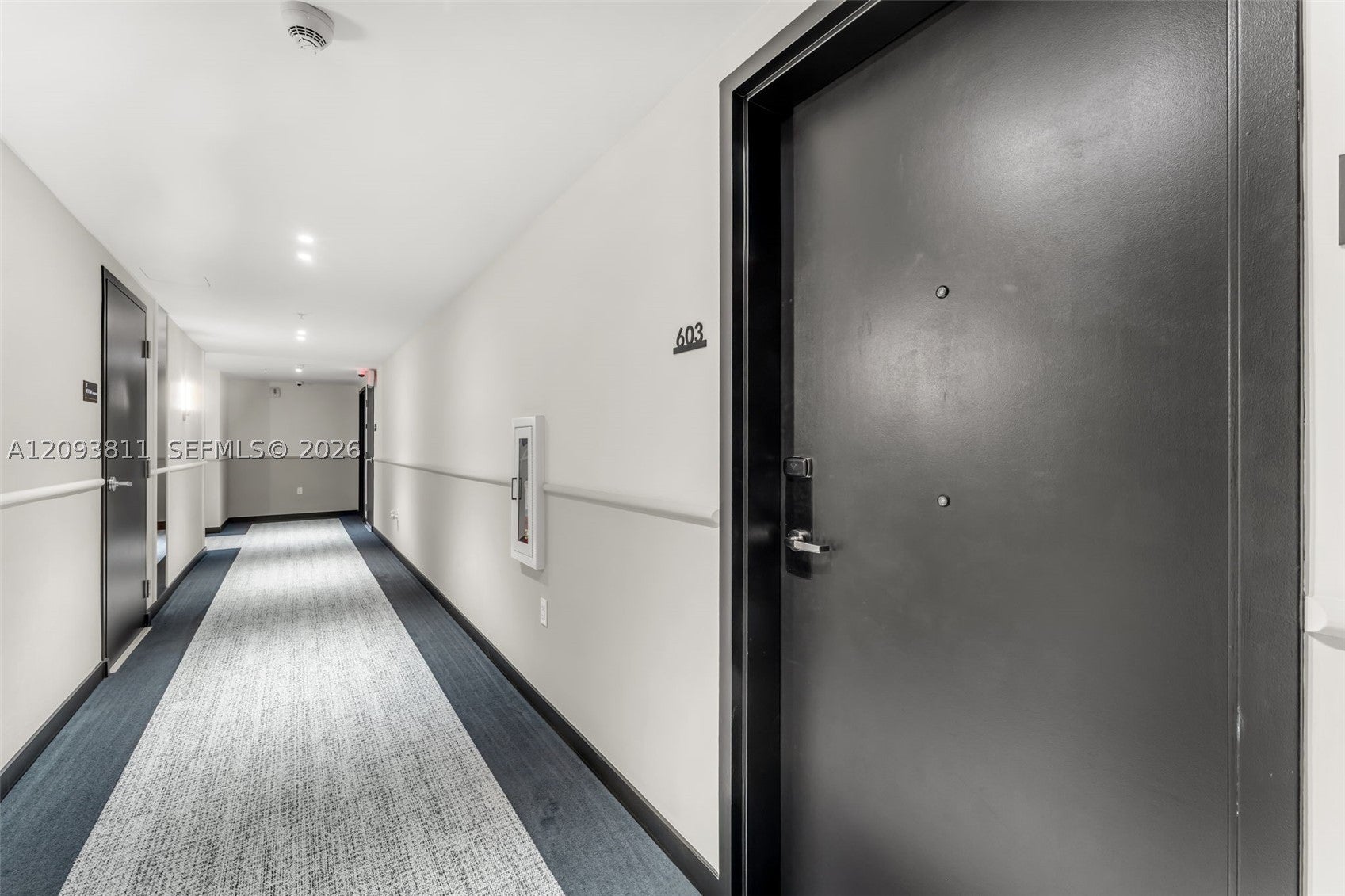 4220 Laguna 603