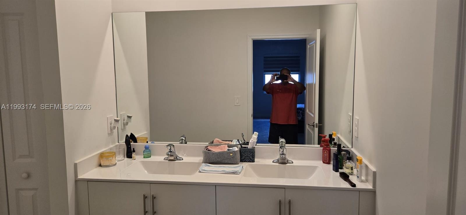 ESTATES AT SILVER PALM - Residential