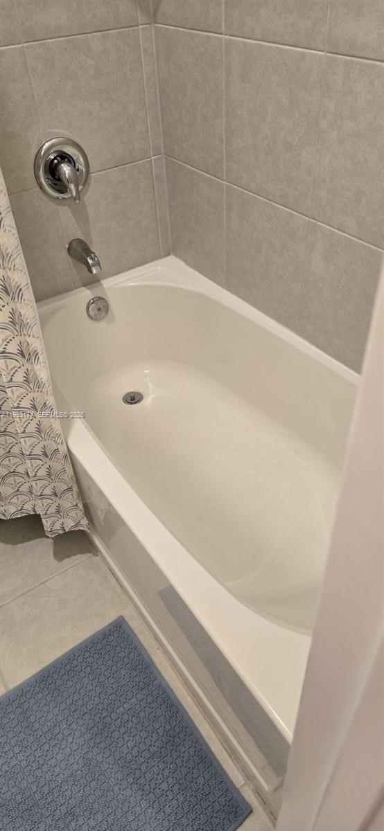 ESTATES AT SILVER PALM - Residential