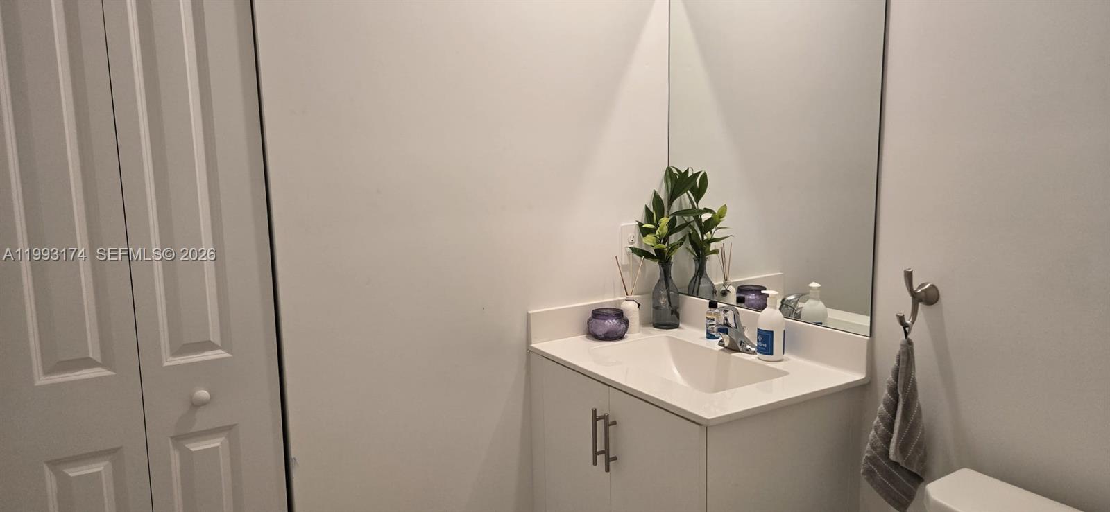 ESTATES AT SILVER PALM - Residential