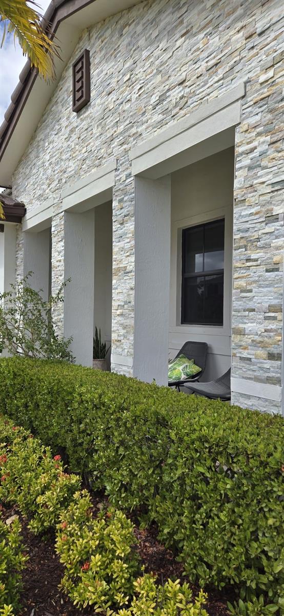 ESTATES AT SILVER PALM - Residential