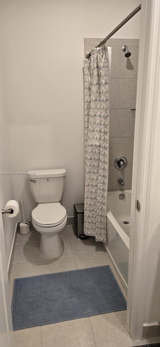 ESTATES AT SILVER PALM - Residential