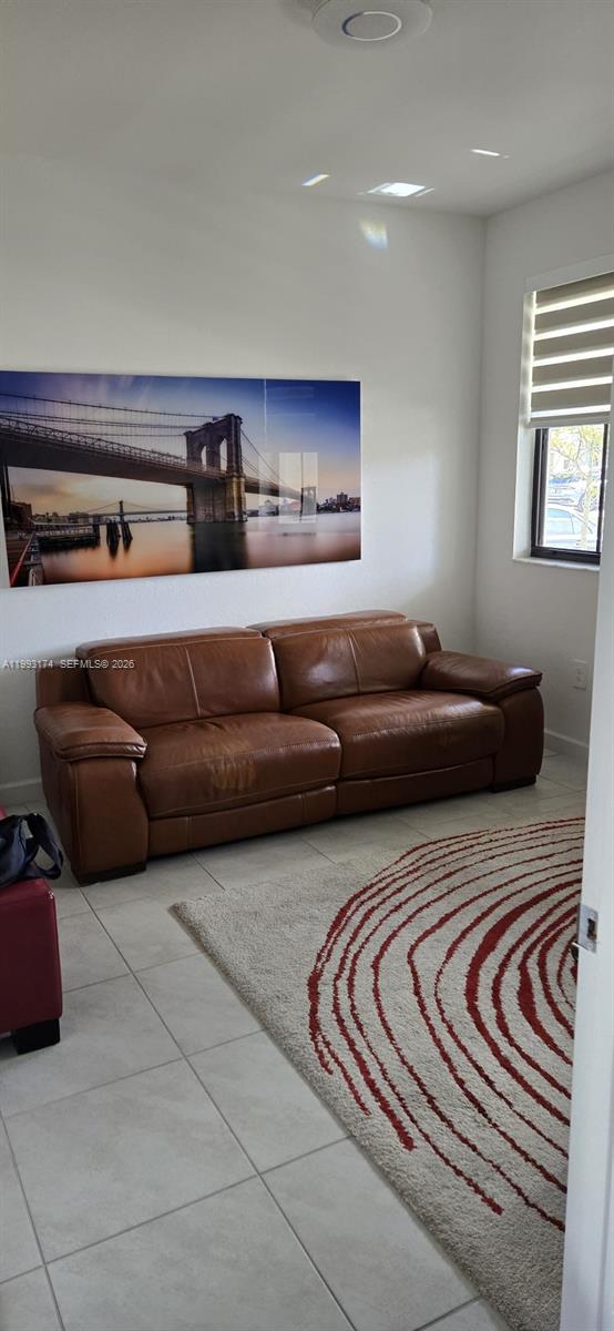 ESTATES AT SILVER PALM - Residential