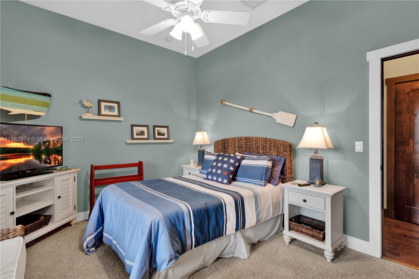 CORAL SPRINGS HILLS - Residential