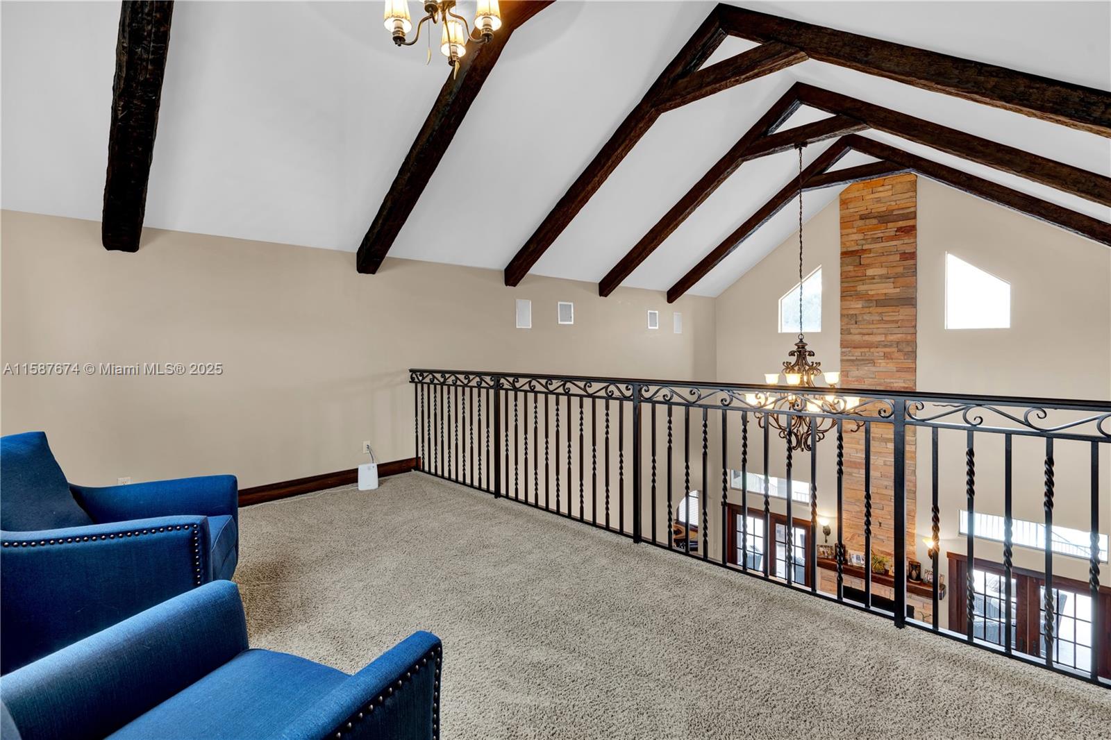 CORAL SPRINGS HILLS - Residential