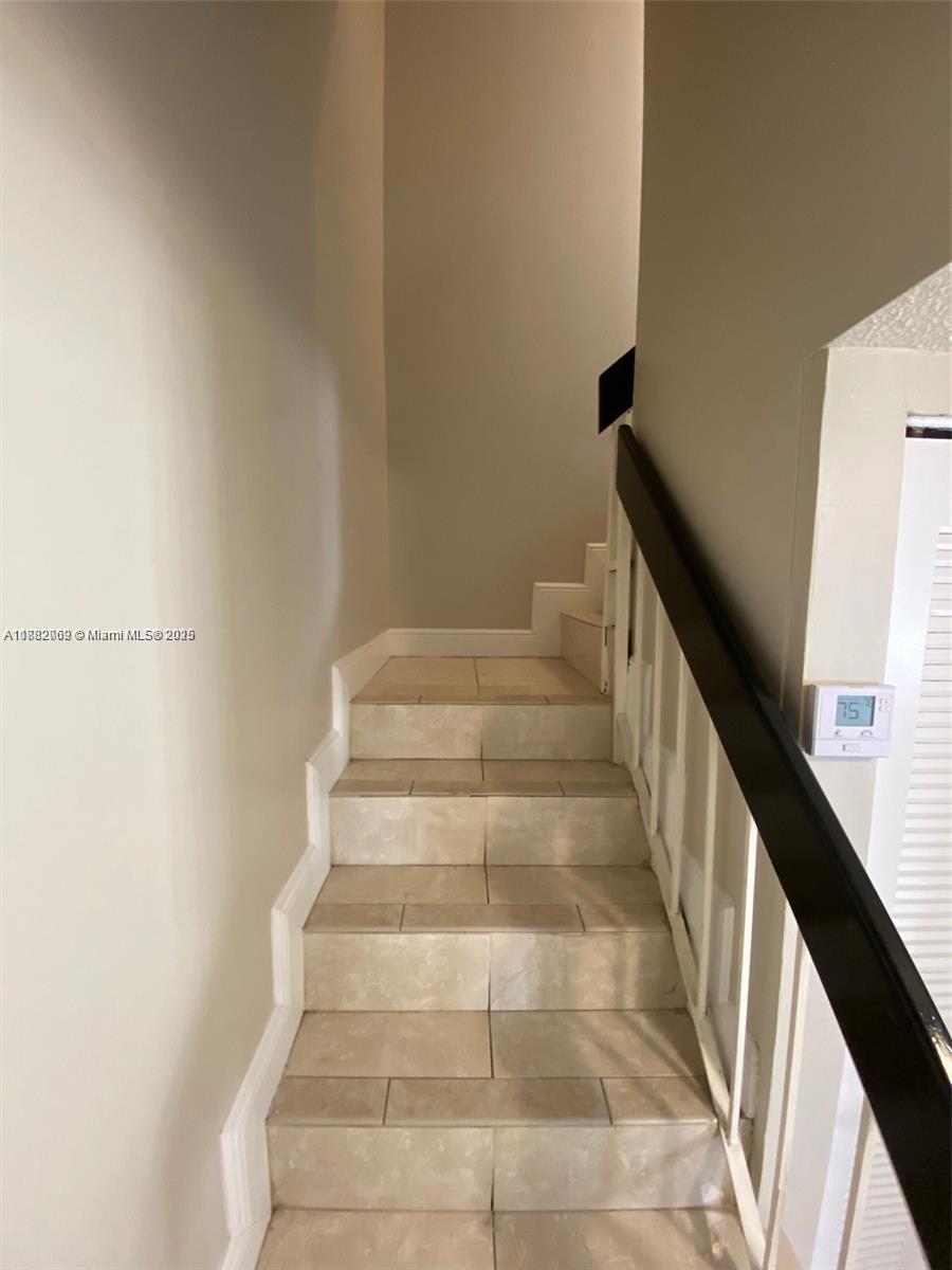 NEW PASEOS CASTELLANOS CO - Residential Lease