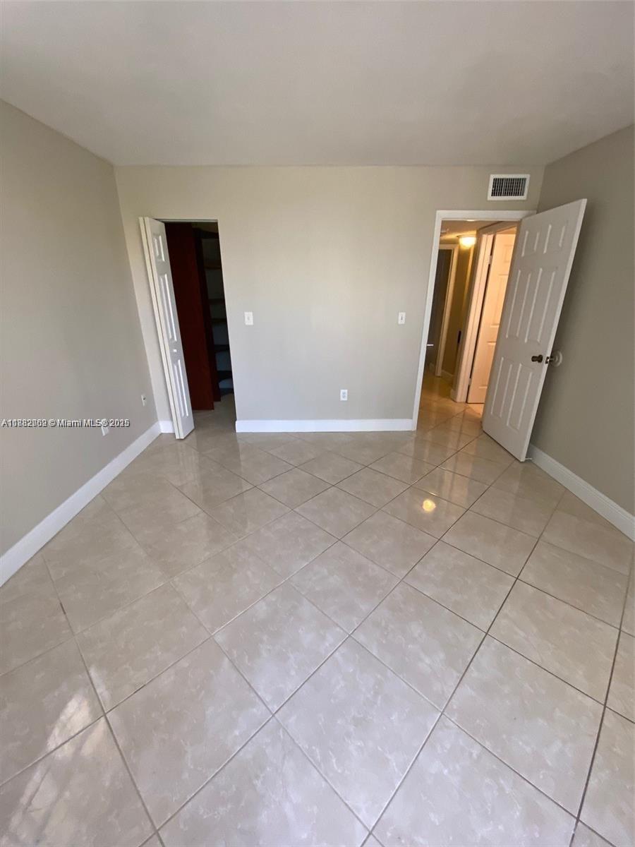 NEW PASEOS CASTELLANOS CO - Residential Lease