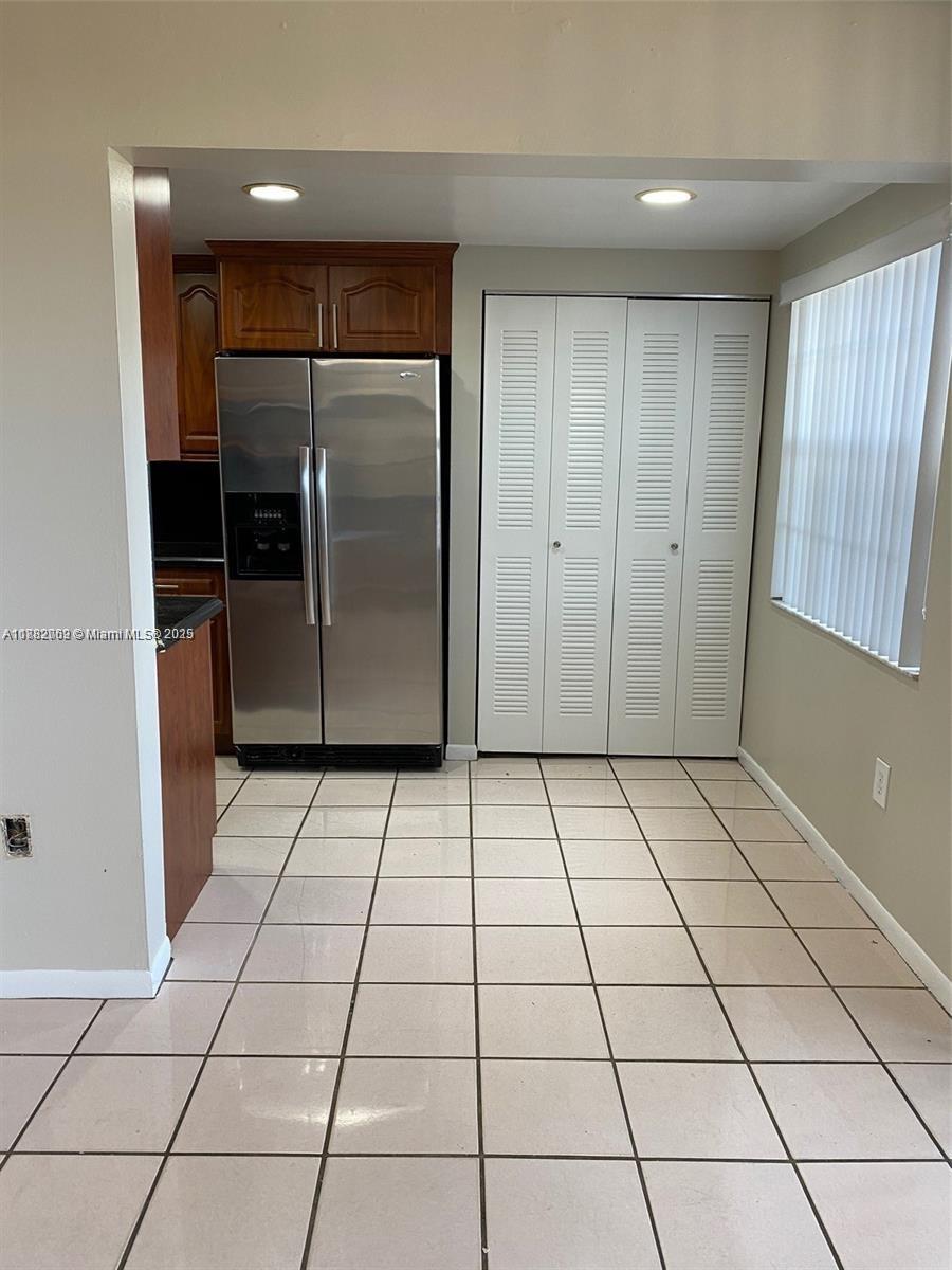 NEW PASEOS CASTELLANOS CO - Residential Lease