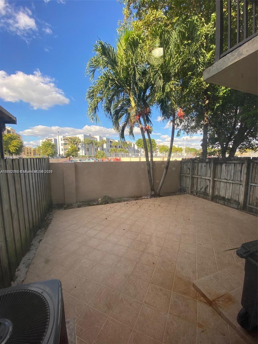 NEW PASEOS CASTELLANOS CO - Residential Lease