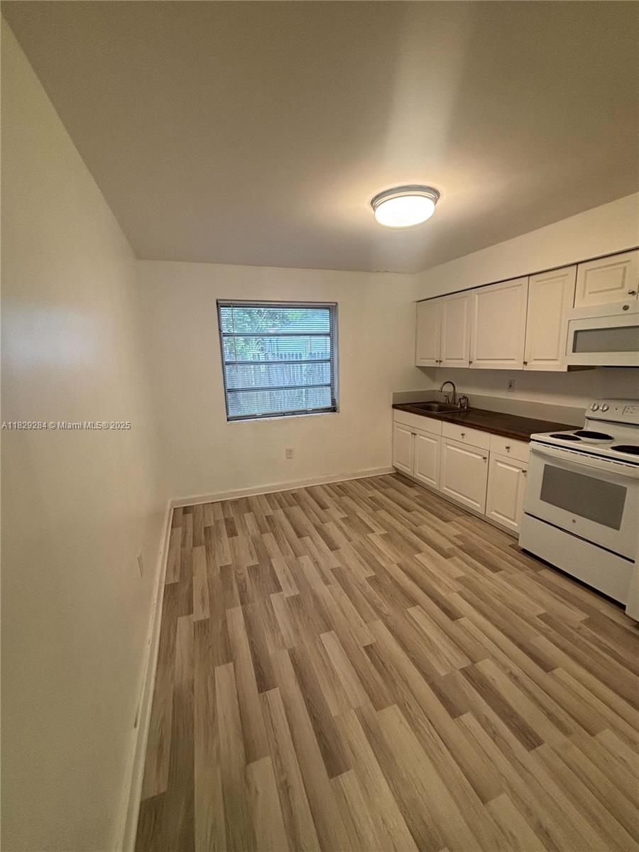 111 NW 152nd 12