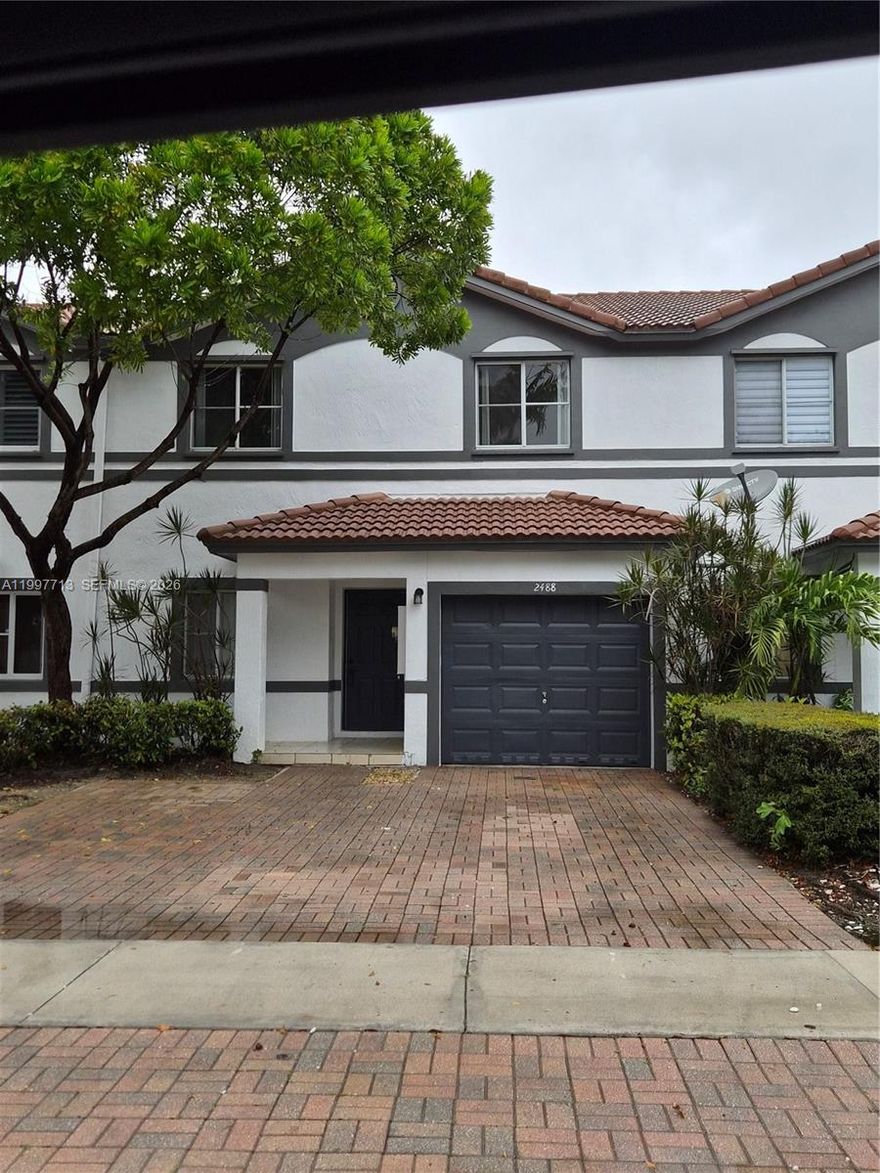 Welcome to this tastefully updated 3-bedroom, 2.5-bath townhome with a 1-car garage, located in the highly sought-after Park Terraces community.

This spacious home features an inviting eat-in kitchen complete with granite countertops, rich dark wood cabinetry, and stainless steel appliances.  The interior boasts tile flooring throughout, offering both style and easy maintenance.

Upstairs, the primary suite includes a generous walk-in closet and a luxurious en-suite bathroom with a Roman tub and separate shower—perfect for relaxing after a long day. Additional highlights include an in-unit washer and dryer for your convenience.

Don’t miss this opportunity—schedule your showing today and make this beautiful townhome your new home!