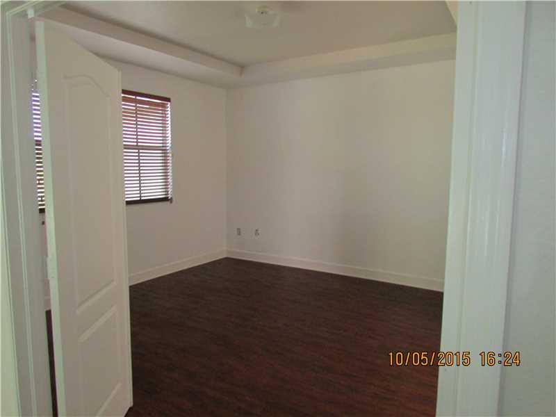 PARK LAKES SEC 3 - Residential Lease