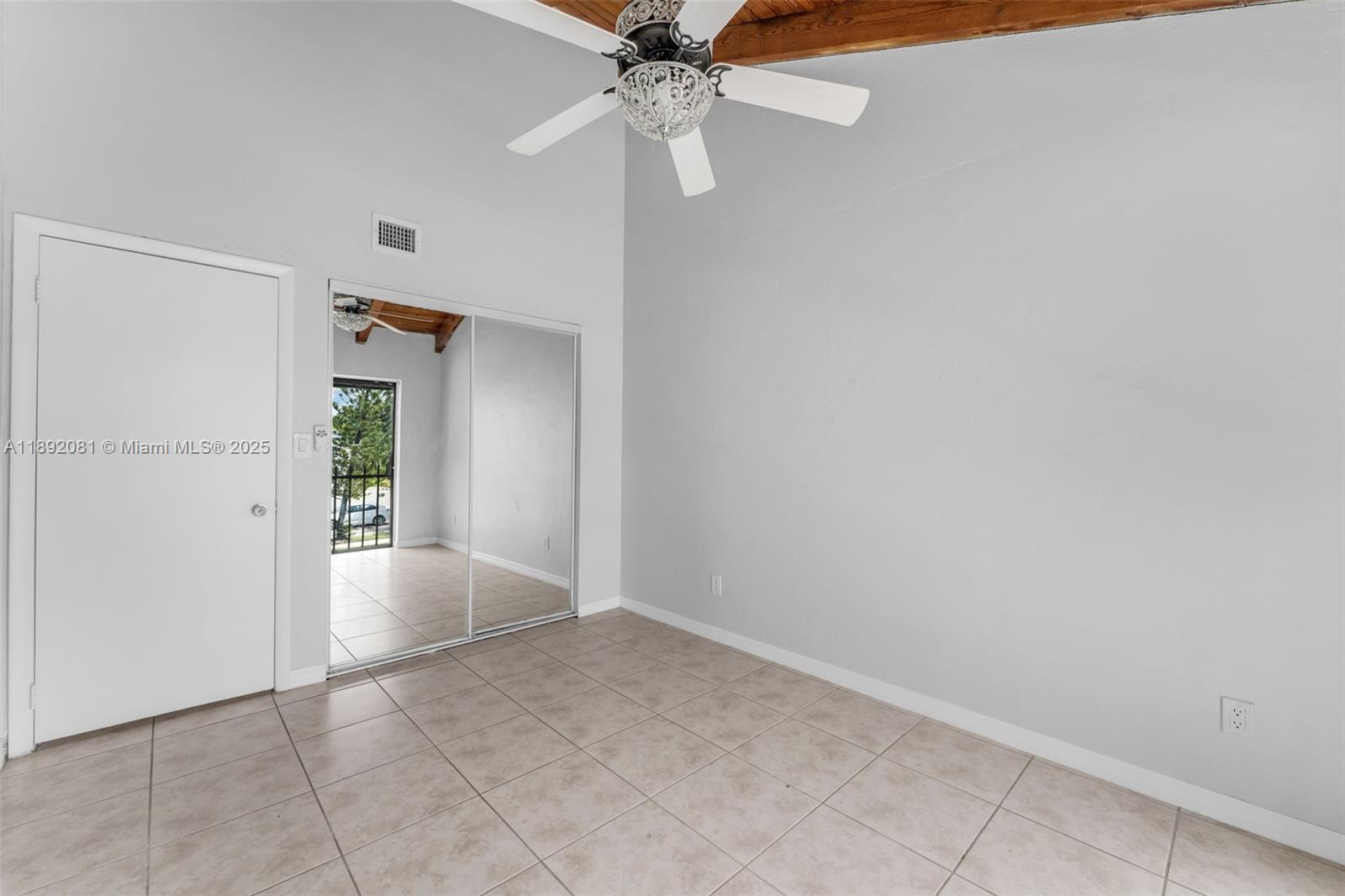 PINEBROOKE CONDO Z - Residential Lease