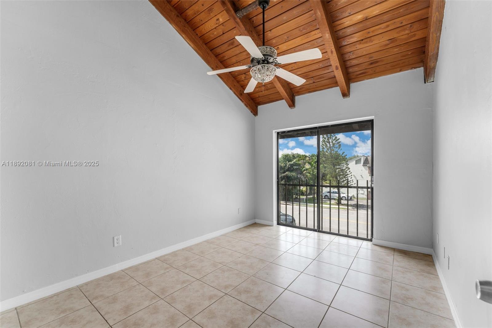 PINEBROOKE CONDO Z - Residential Lease