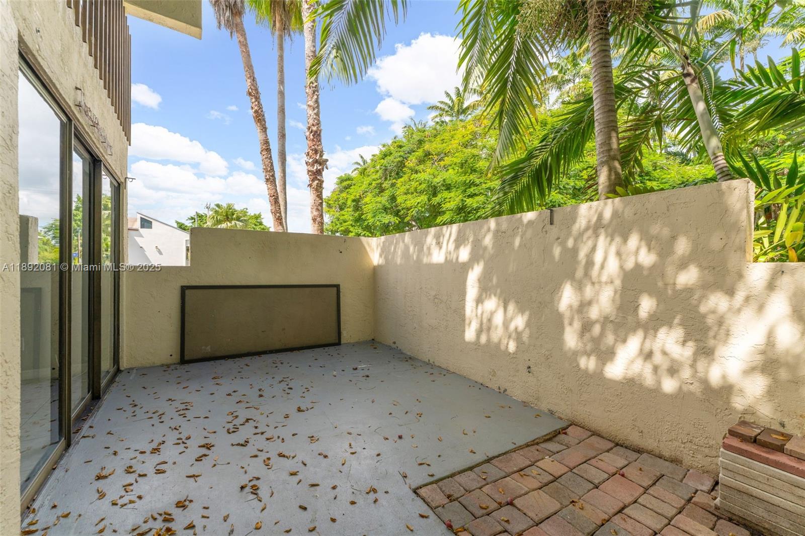 PINEBROOKE CONDO Z - Residential Lease
