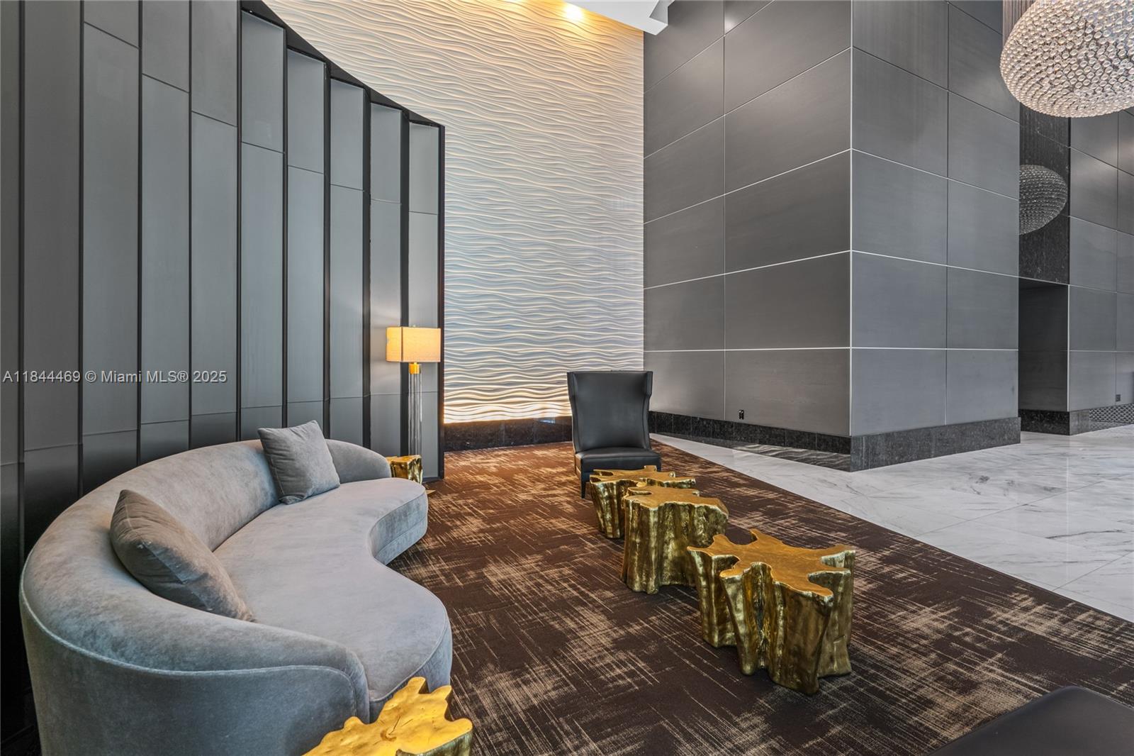 THE PLAZA 901 BRICKELL CO - Residential Lease