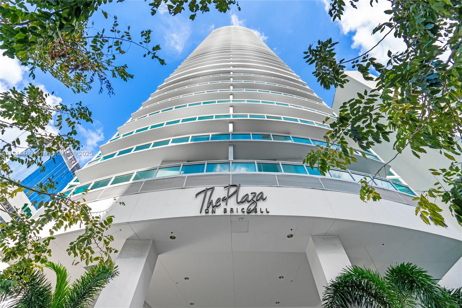 THE PLAZA 901 BRICKELL CO - Residential Lease