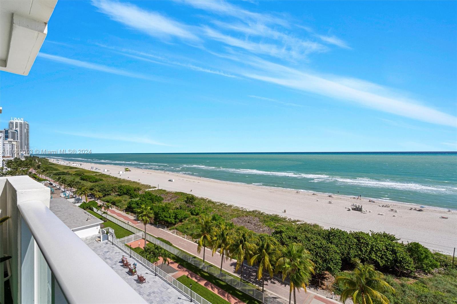 5601 Collins Ave 906, Miami Beach, Miami-Dade County, Florida - 1 Bedrooms  
2 Bathrooms - 