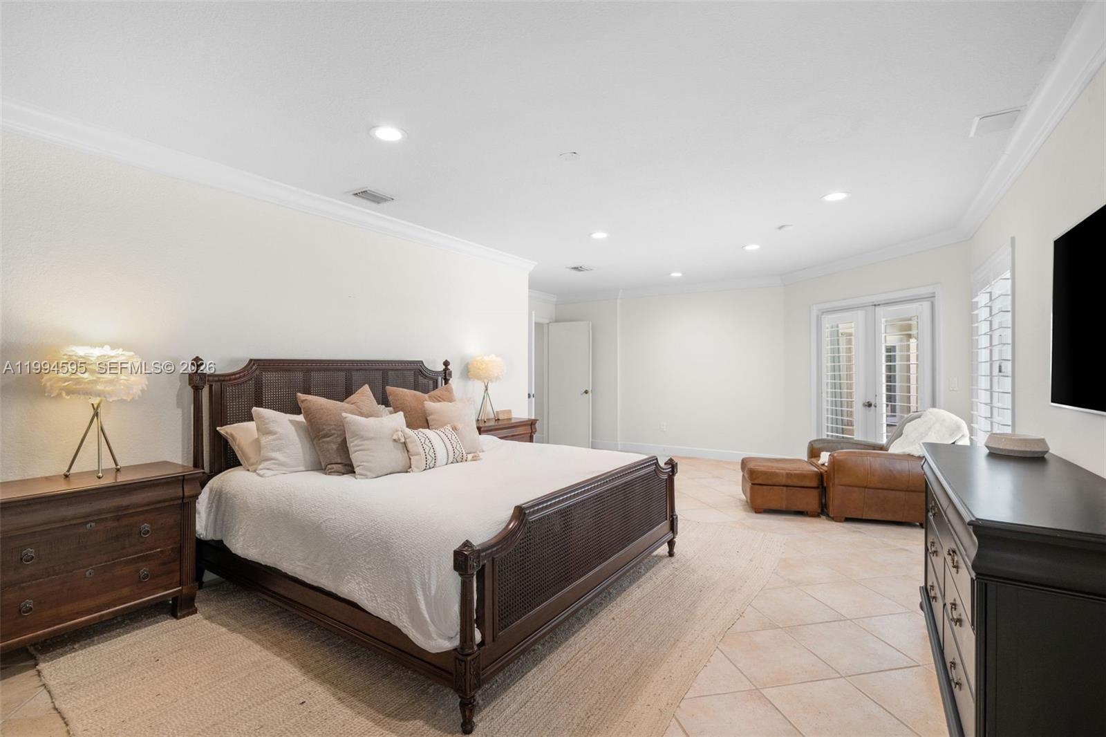 ROCK LAKE - Residential