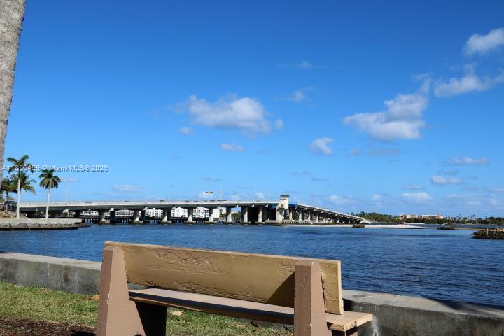 TOWNSITE APTS SEVEN CONDO - Residential Lease