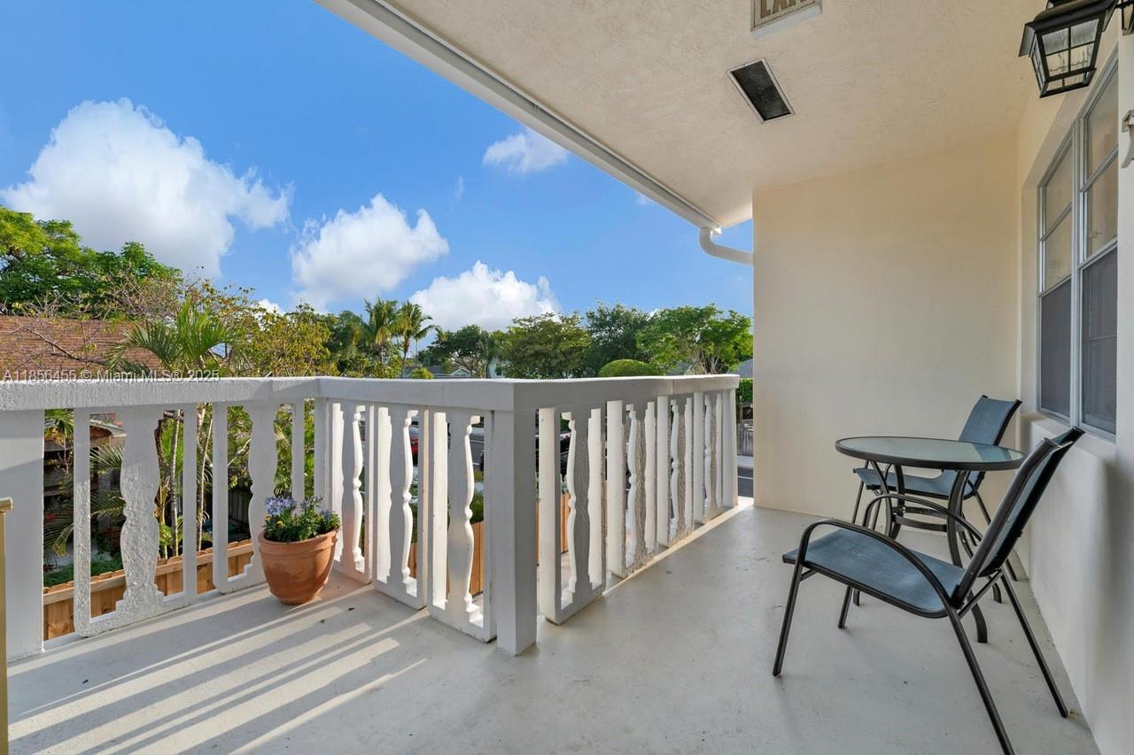 TOWNSITE APTS SEVEN CONDO - Residential Lease