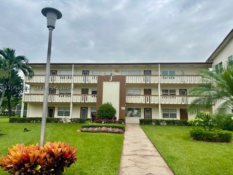 Photo of 394 Mansfield #J, Boca Raton, FL 33434 (MLS # A12061974)